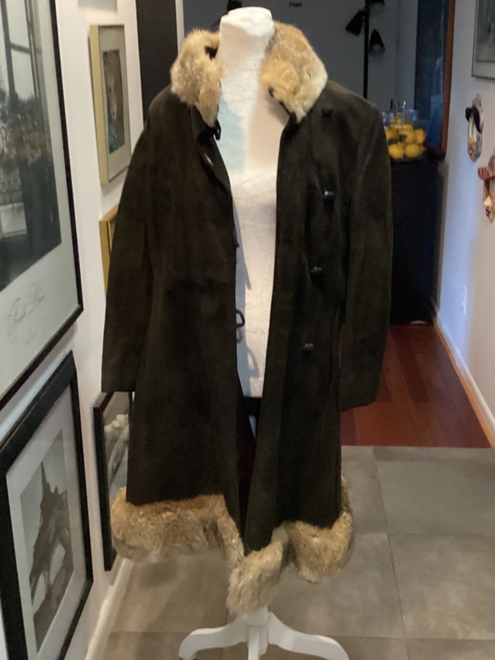 WOMENS old HOLLYWOOD GLAMOUR SUEDE COAT. UNIQUE. MUST SEE 💃💃💃💃
